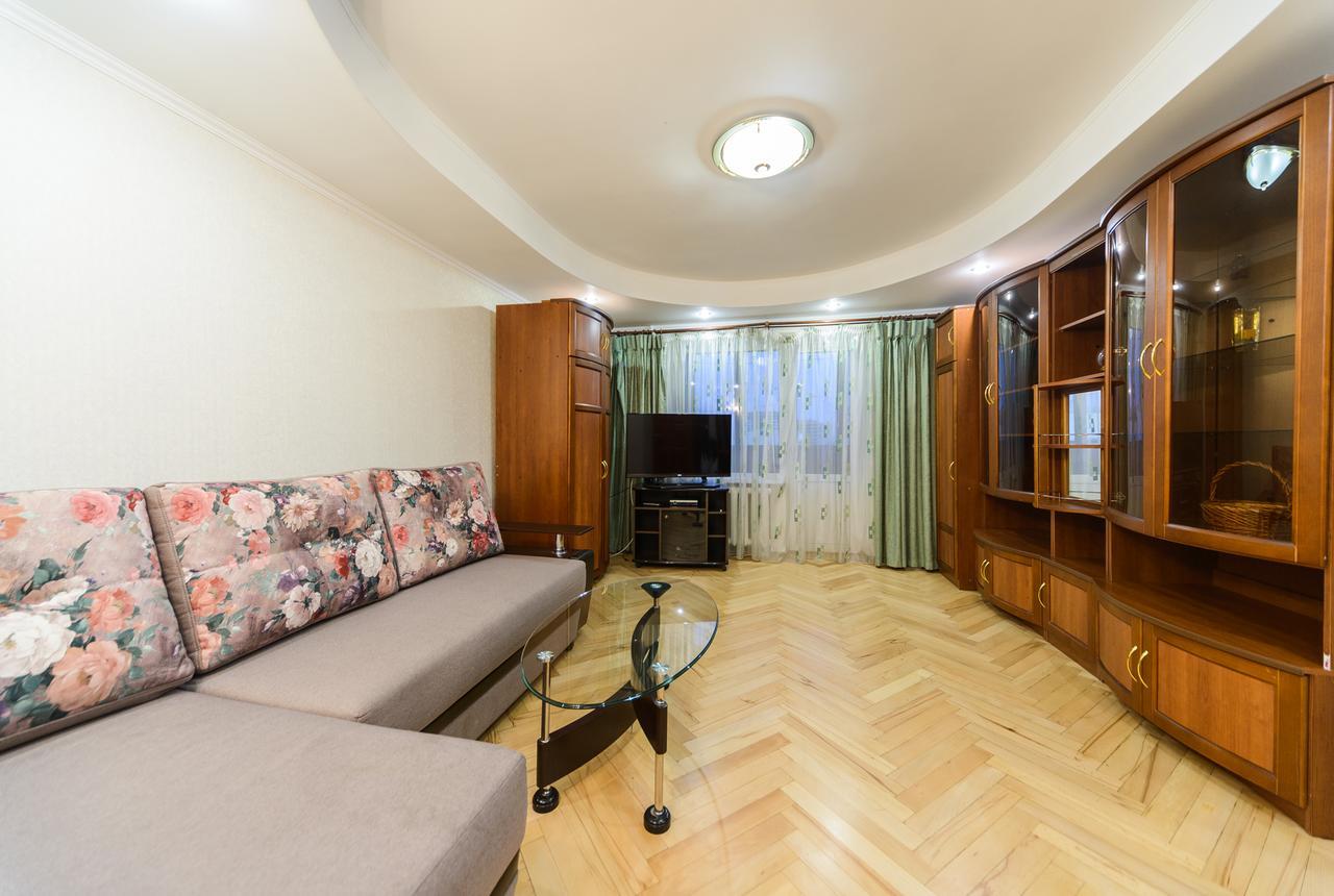 Apartment On Lesi Ukrainky Blvd Киев Экстерьер фото