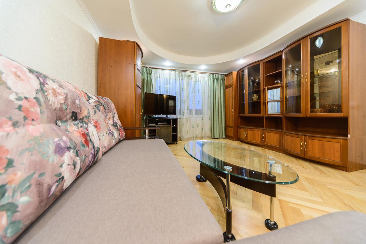 Apartment On Lesi Ukrainky Blvd Киев Экстерьер фото