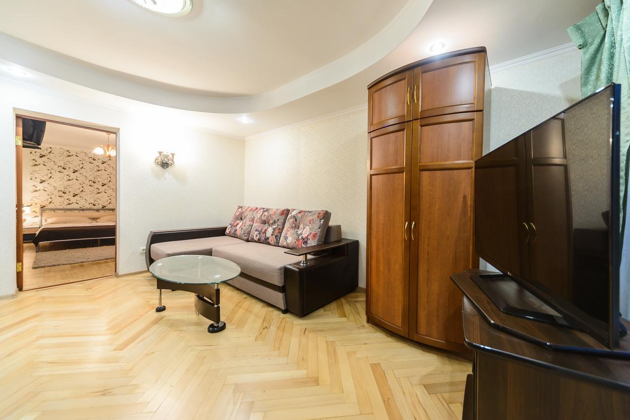 Apartment On Lesi Ukrainky Blvd Киев Экстерьер фото