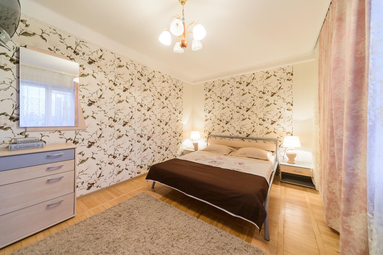 Apartment On Lesi Ukrainky Blvd Киев Экстерьер фото